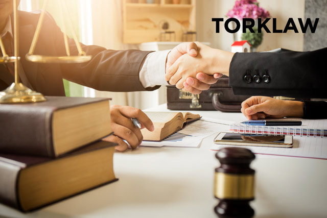 personal injury lawyer